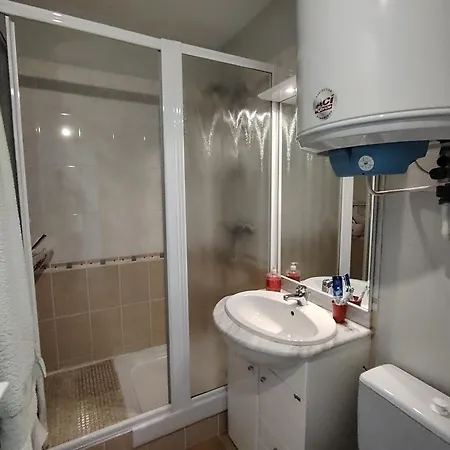 Appartement Proche - Fr-1-652-50
