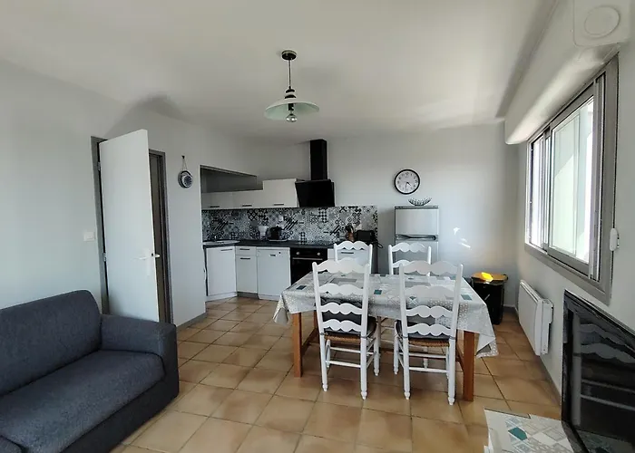 شقة Proche - Fr-1-652-50 *