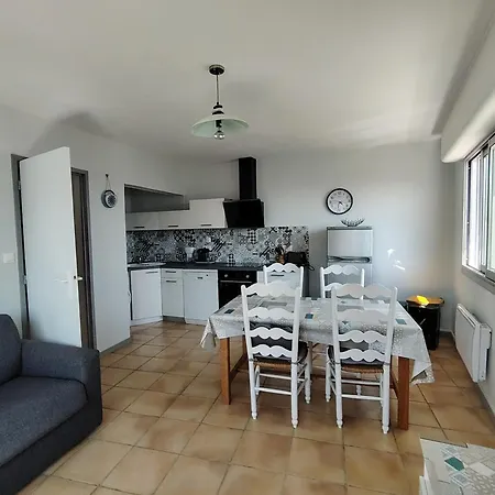 Apartment Proche - Fr-1-652-50 *